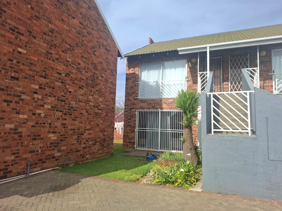 1 Bedroom Property for Sale in Pellissier Free State